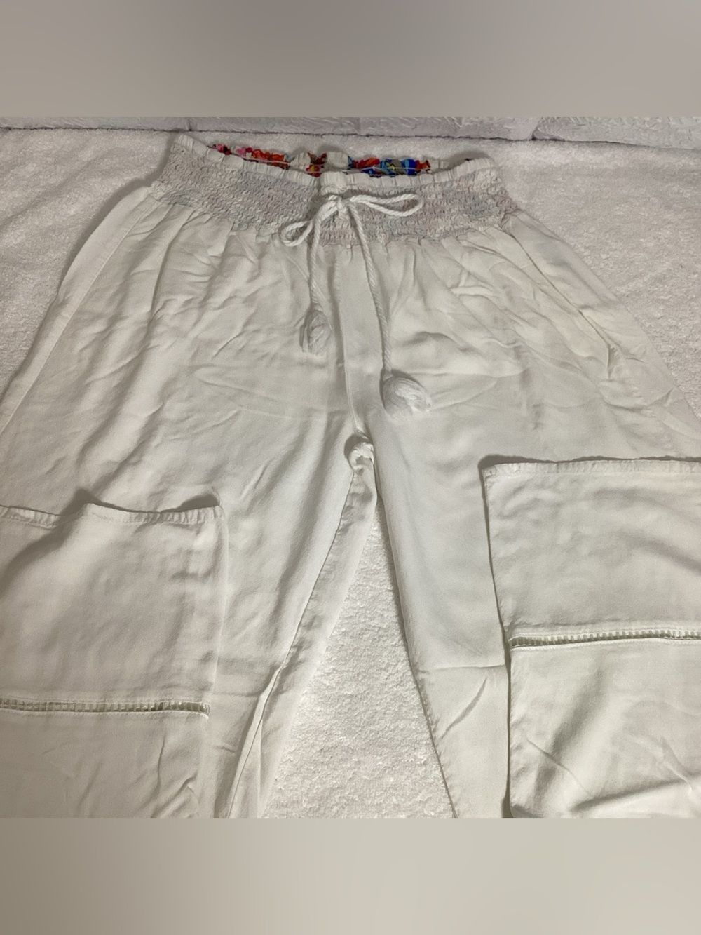 Vera Bradley Woman XL Claudine Palazzo White Rayon Wide Leg Pants w/ Tassel
